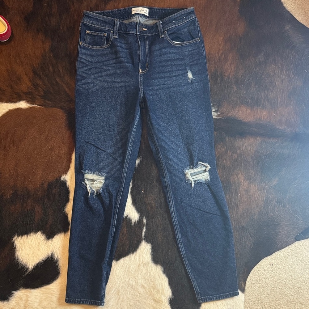 Abercrombie & Fitch Distressed The Skinny High Rise Jeans